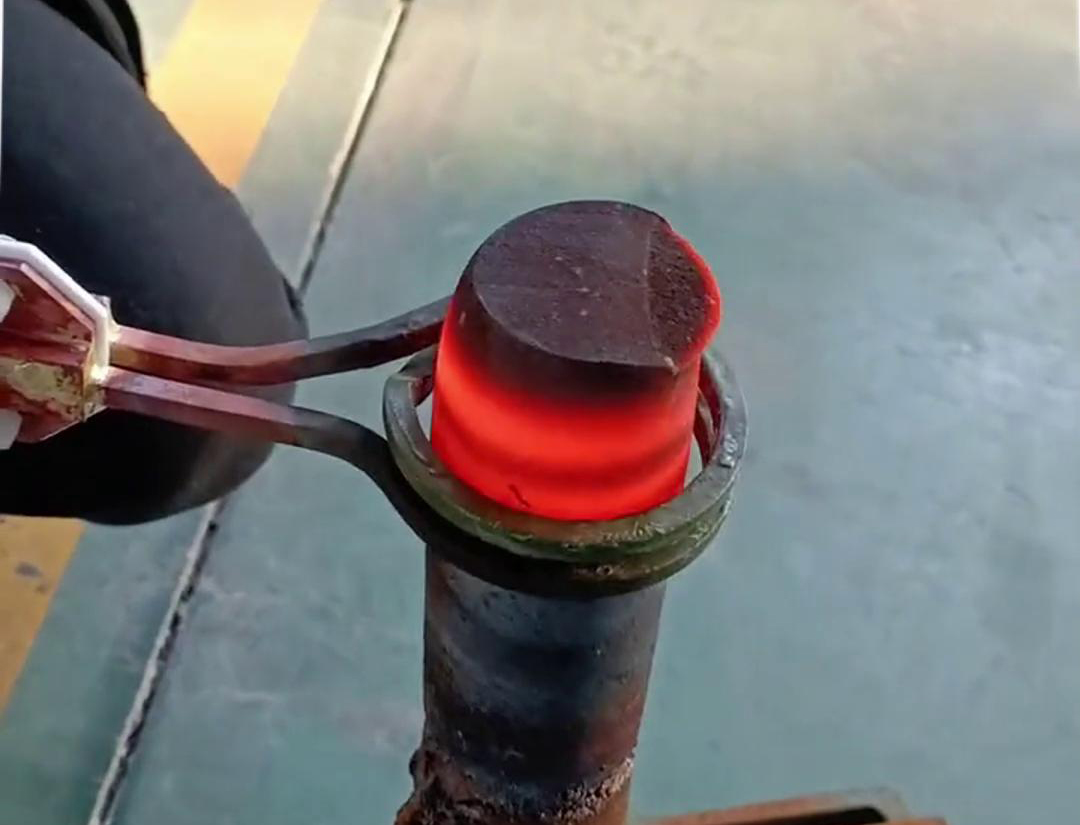 海拓手持式高頻加熱機，加熱實心棒料真有一手！