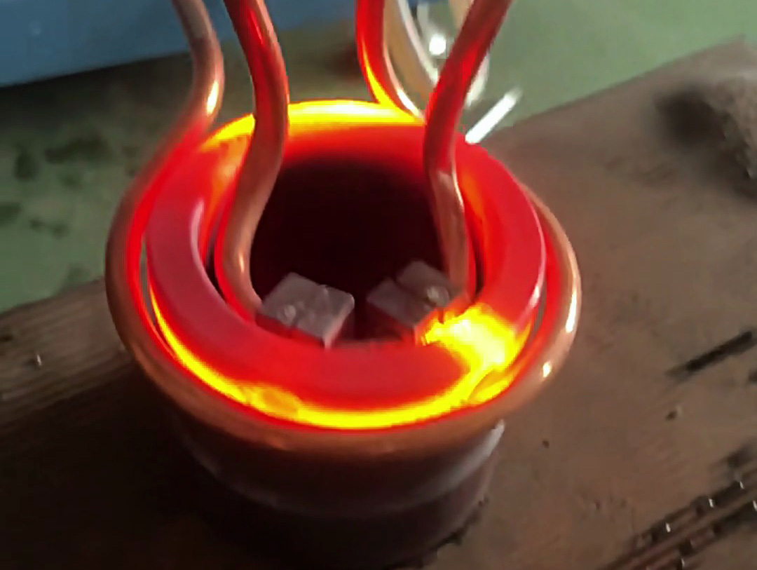 高頻感應(yīng)加熱線圈加導(dǎo)磁體能否提升加熱速度？一文解析