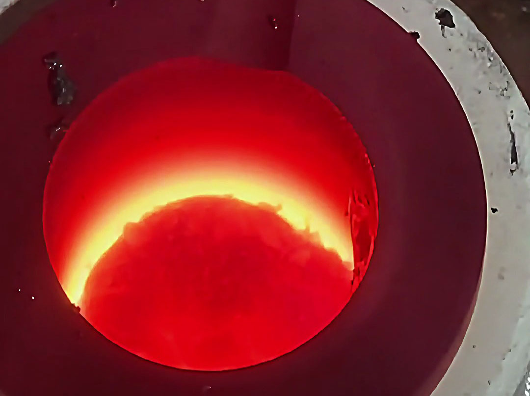 海拓小型高頻熔煉爐：適配三元催化器類金屬粉末熔煉，分離需搭配后續(xù)處理