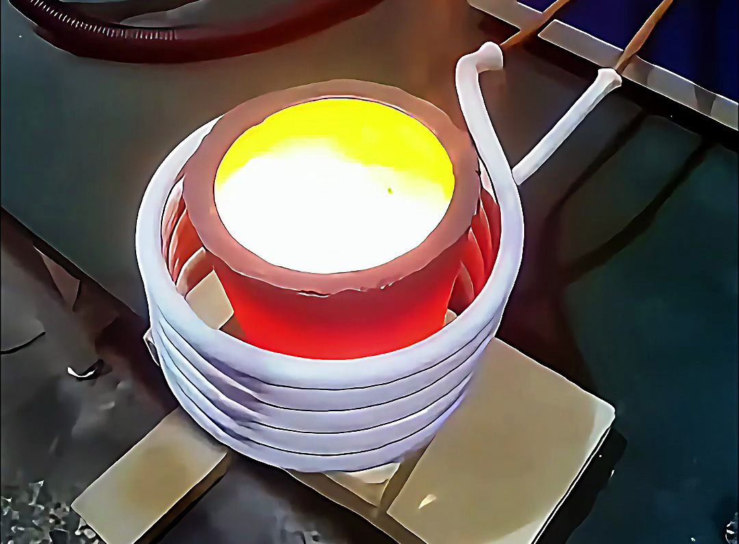 110V 小型熔煉爐：外貿(mào)出口優(yōu)選，1-2 公斤金屬快速熔煉更適配