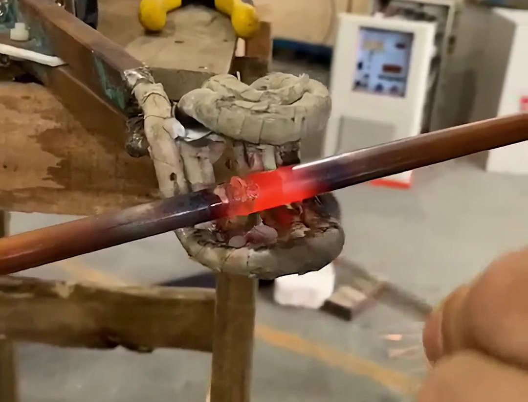 手持式高頻焊機(jī)，橫豎焊接銅管，方便操作