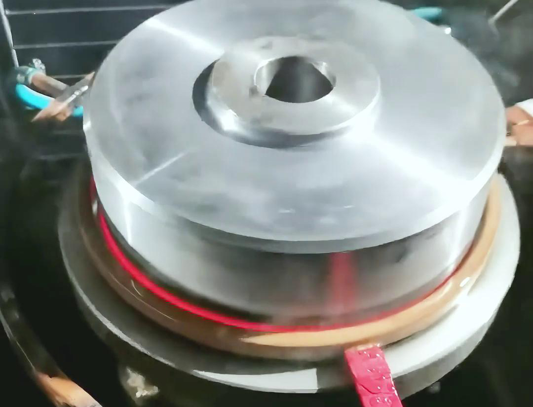 自動(dòng)化淬火機(jī)床的應(yīng)用有助于企業(yè)提高生產(chǎn)效率、降低成本、提升產(chǎn)品質(zhì)量