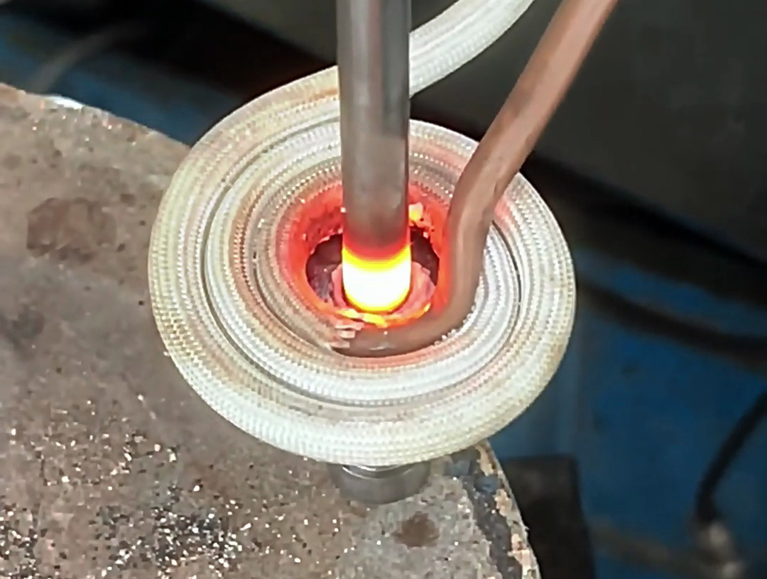 使用高頻焊接設(shè)備焊接不銹鋼管