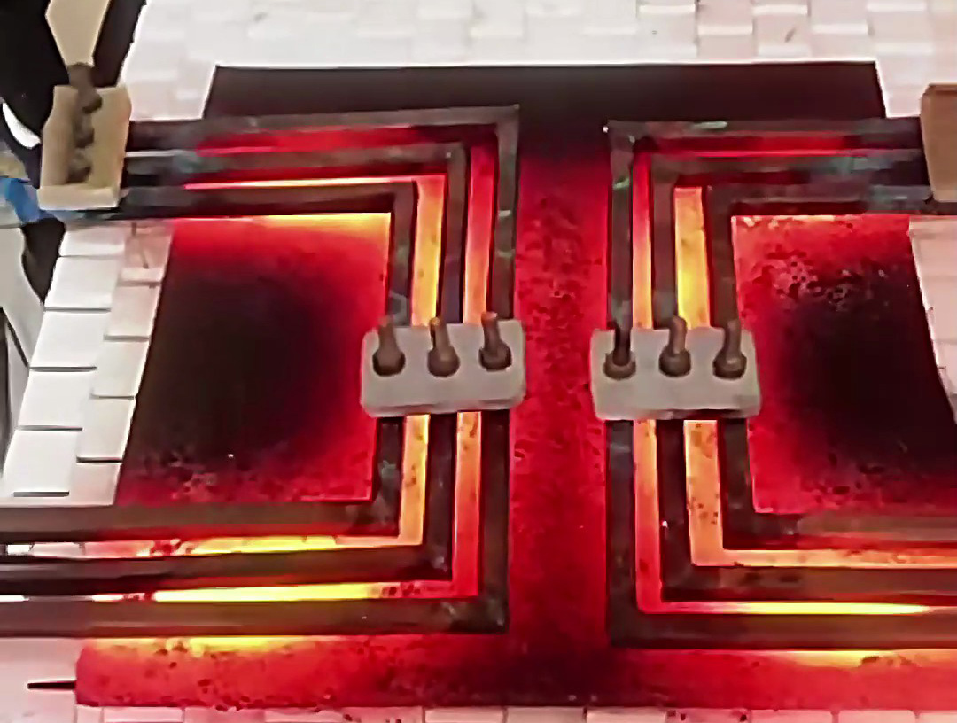 兩臺高頻加熱機(jī)+PLC控制系統(tǒng)調(diào)度下，平面加熱效率提升看得見