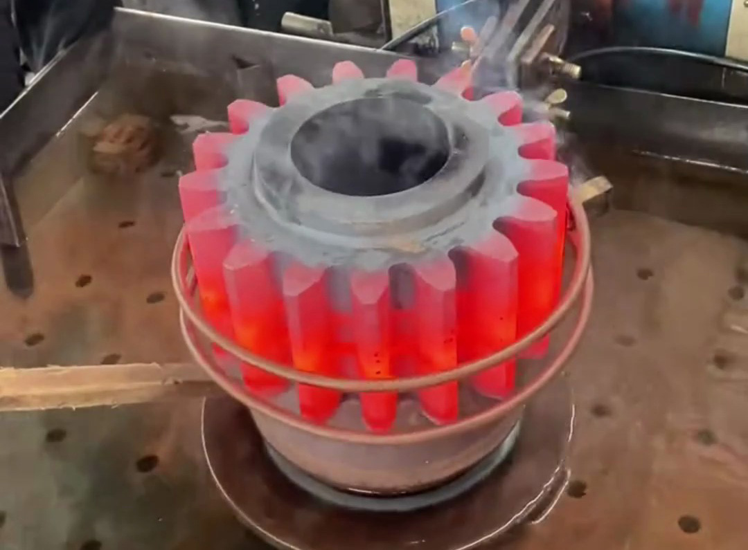 齒輪淬火頻率怎么選？中頻淬火VS超高頻淬火，哪種更適合你的齒輪？