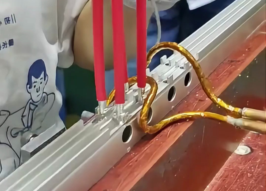 高頻焊機(jī)錫焊鋁材：快、準(zhǔn)、穩(wěn)！低能耗、高精度、易操作