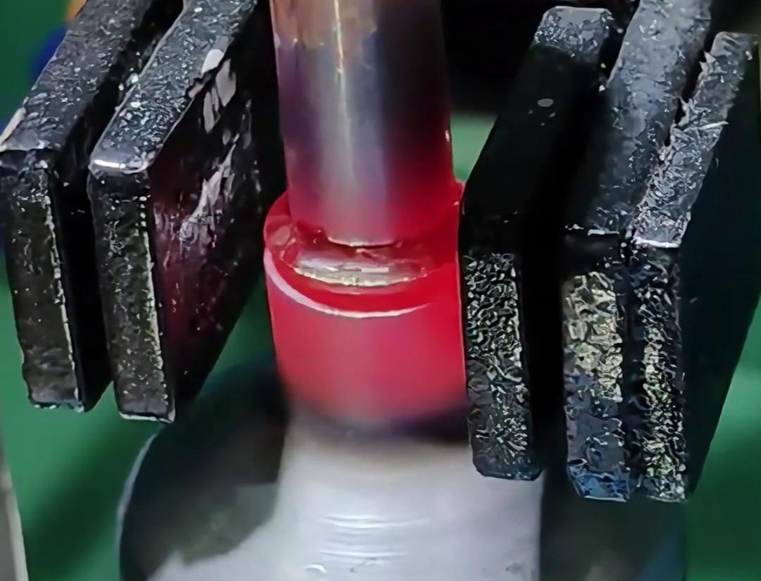 054F010166F22CAC27E3D5256E7BB294.jpg 054F010166F22CAC27E3D5256E7BB294.jpg